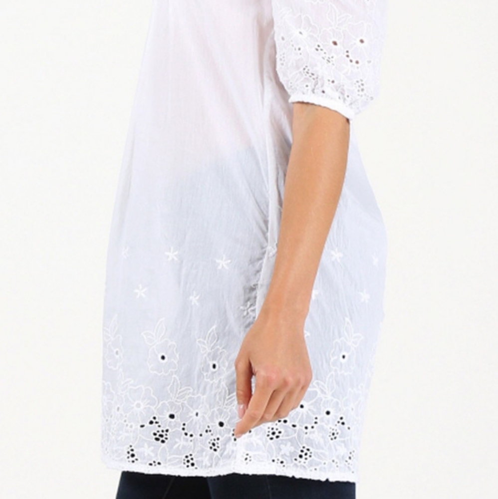 Short Sleeve Crochet Ruffled Top - Picture 6 of 6